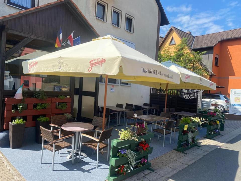 Bauer´s Pension-Restaurant-Catering Grosshabersdorf Exterior foto